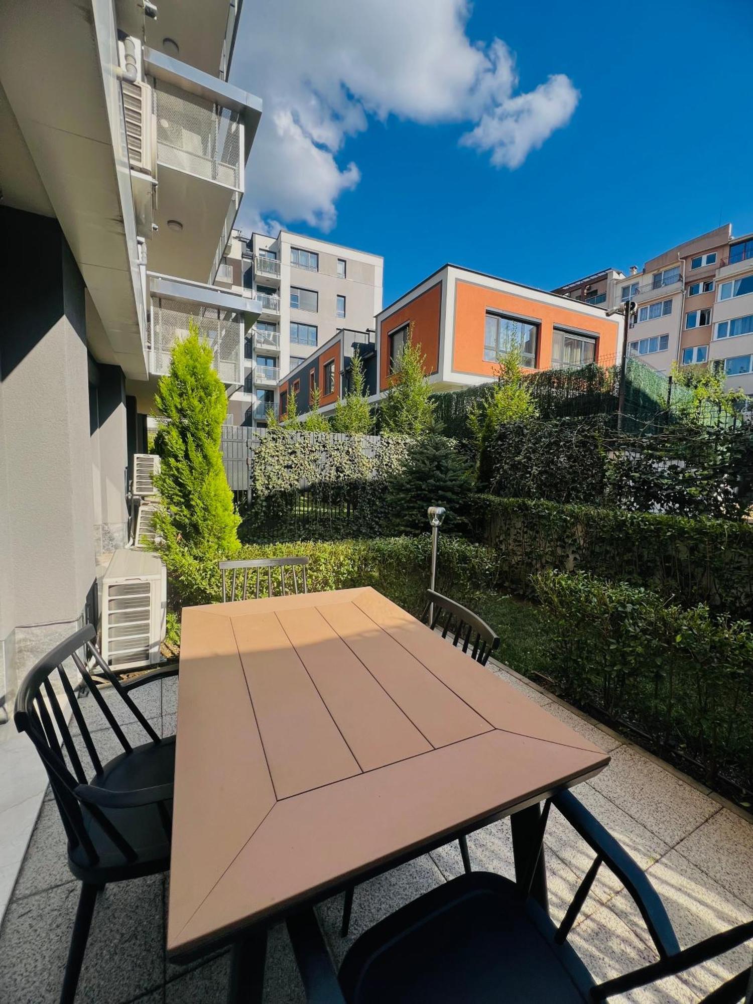 7Th Sense Boutique Apartments Sofya Dış mekan fotoğraf